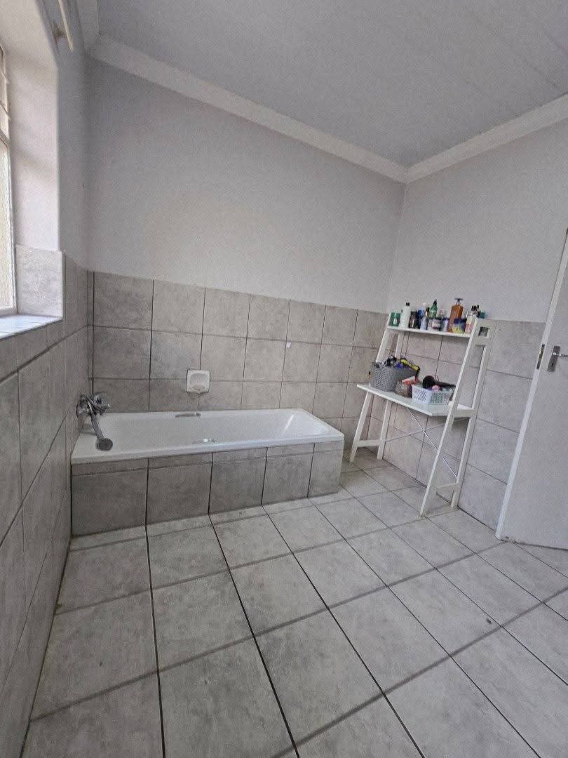 3 Bedroom Property for Sale in Collerville North West